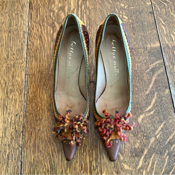 Vintage Leather and Yarn Bettye Muller Designer Heels - Picture 4 of 8
